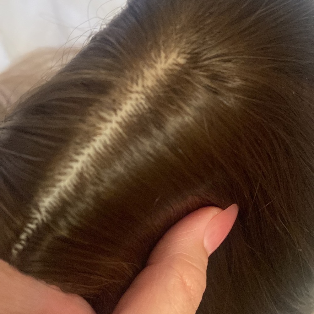 Wig - Picture 3 of 4